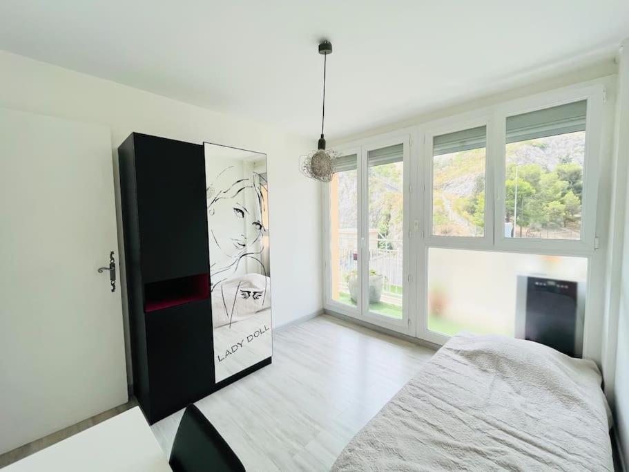 Apartamento Superbe T3 Au Pieds De Notre Dame De La Garde Marsella Exterior foto