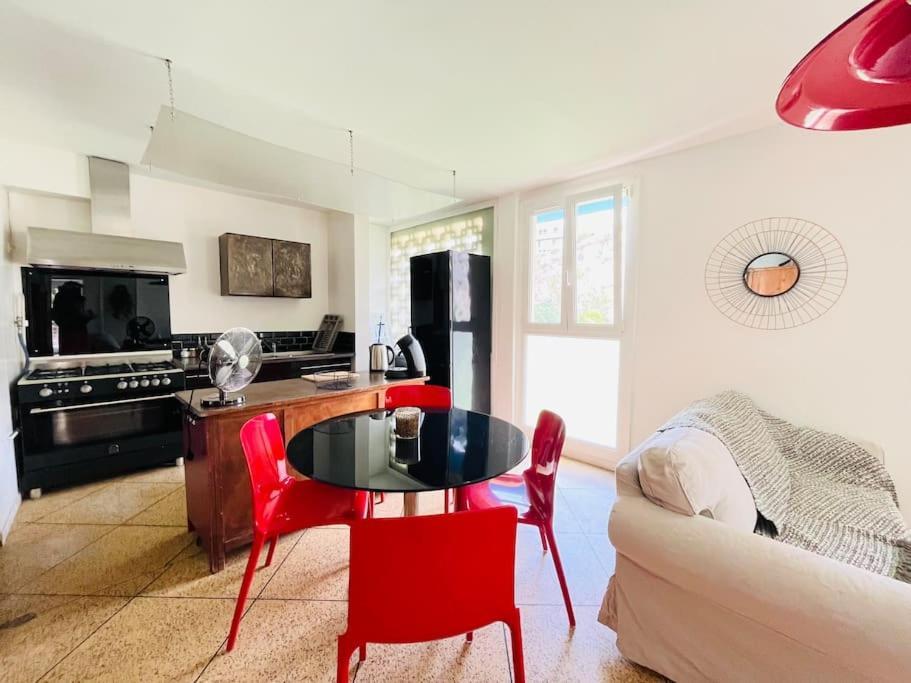 Apartamento Superbe T3 Au Pieds De Notre Dame De La Garde Marsella Exterior foto