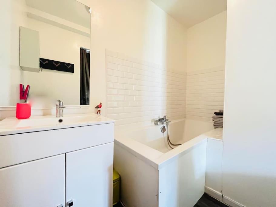 Apartamento Superbe T3 Au Pieds De Notre Dame De La Garde Marsella Exterior foto